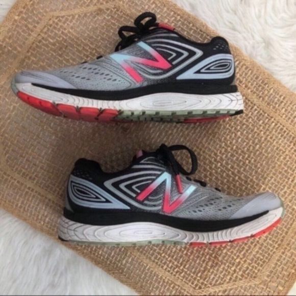 New Balance Running Shoes W880GB7 - Picture 4 of 14